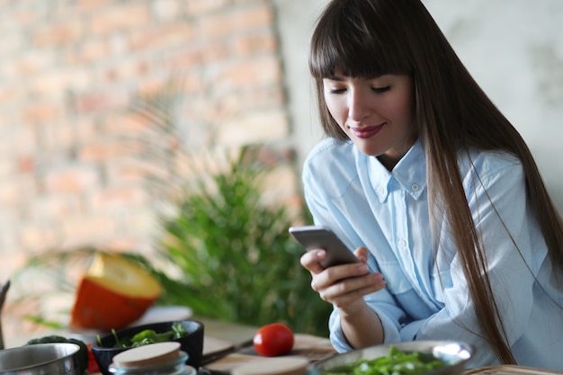 4 Irresistible Apps You Won’t Need But Will Crave!