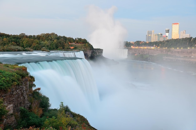 7 Spots Offering Breathtaking Views of Niagara Falls